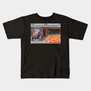 Pumpkins and Tractor at Farm Market Kids T-Shirt